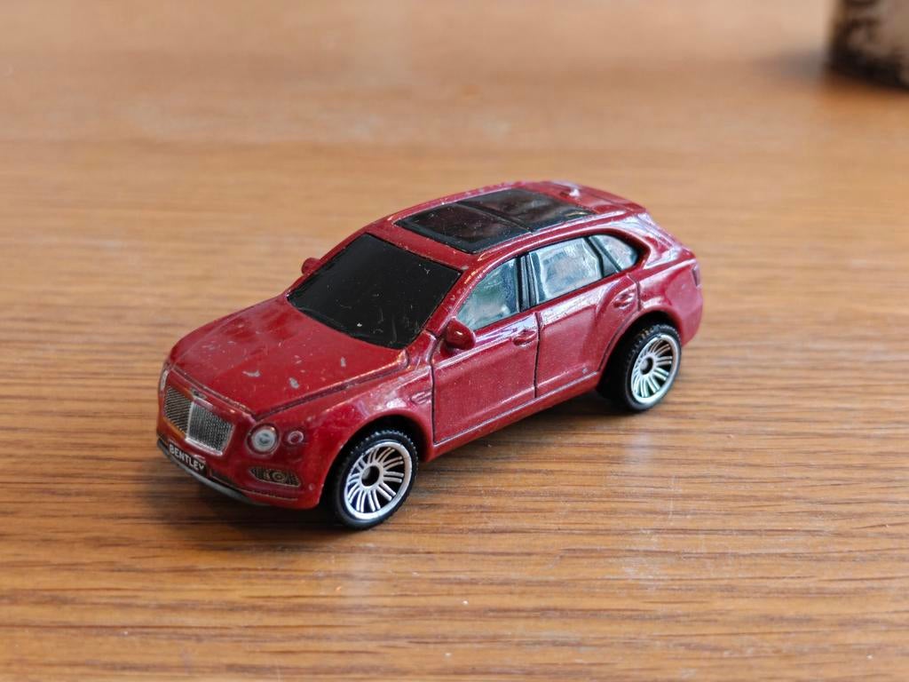 Matchbox Bentley Bentaga ROOD, Ophalen of Verzenden, Zo goed als nieuw, Auto