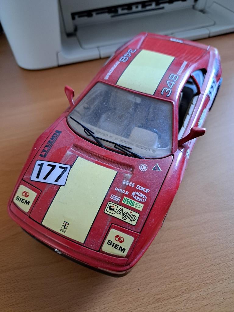 Bburago Ferrari 348 Evoluzione (1989) - Schaal 1:18, Ophalen of Verzenden