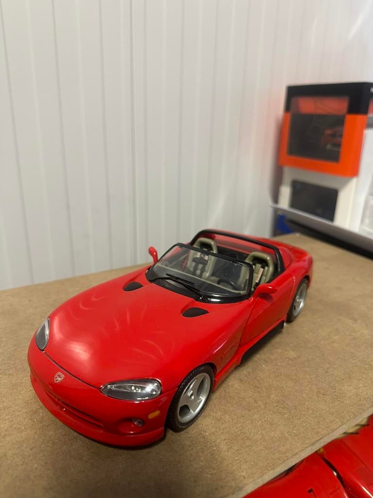 Dodge viper modelauto 1:18 Bburago, Ophalen of Verzenden, Zo goed als nieuw, Auto, Bburago