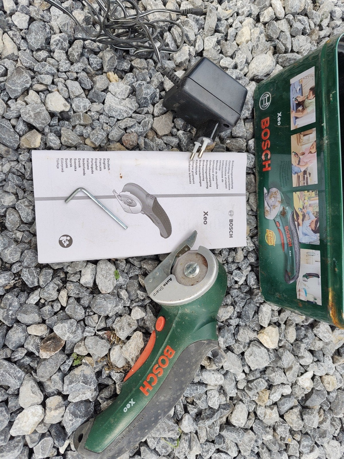 Bosch Xeo tapijtsnijder - Compleet en gebruiksklaar, Ophalen, Gebruikt
