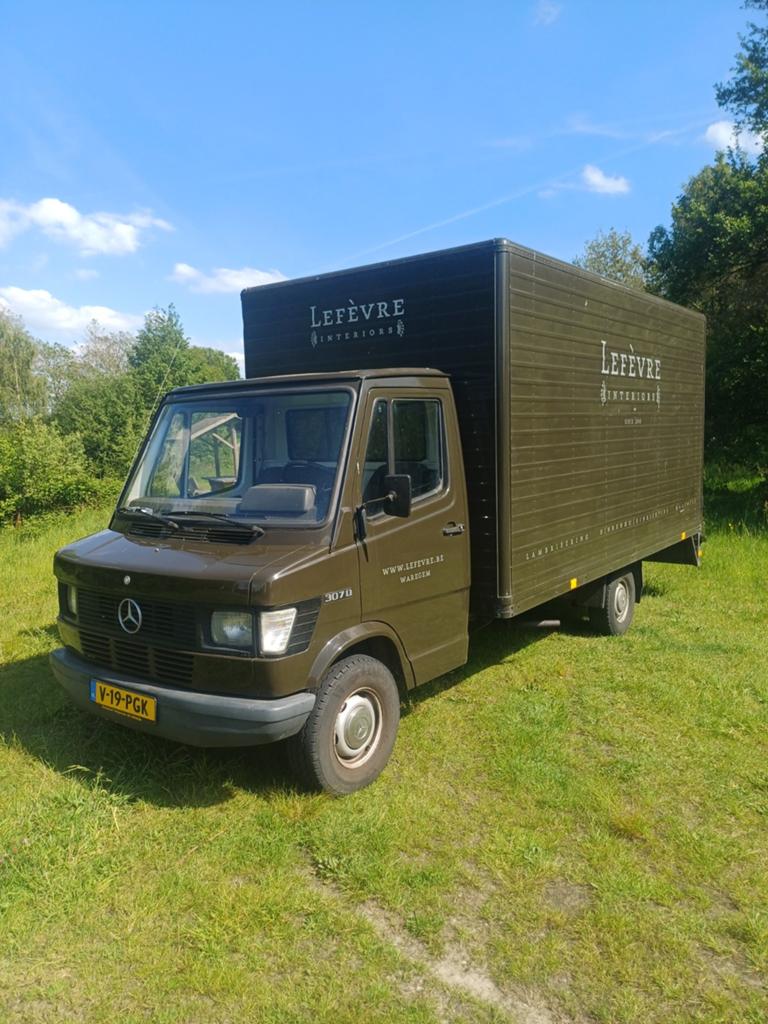 307d bakwagen 1982 belasting vrij zeer nette staat nog, Bedrijf, Te koop