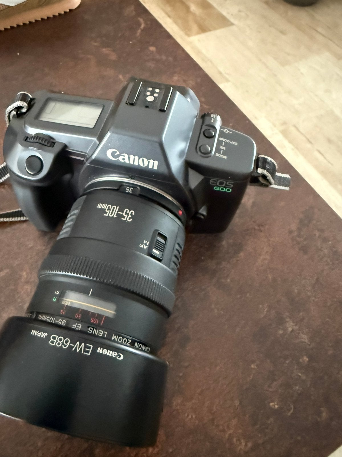 Te koop nieuwe canon eos 600 anneloog, Audio, Tv en Foto, Fotocamera's Analoog, Ophalen of Verzenden, Zo goed als nieuw, Spiegelreflex