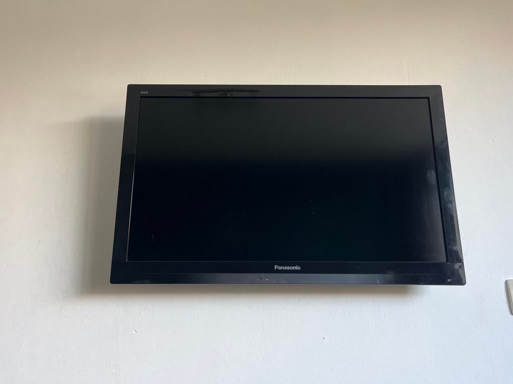 Panasonic TV met standaard en afstandsbediening, Ophalen, Gebruikt, 60 tot 80 cm, Panasonic