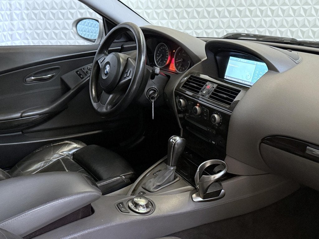 BMW 6-serie 645Ci V8 met spoilerpakket! * LIEFDE NODIG * (20, Automaat, Achterwielaandrijving, Gebruikt, 1595 kg