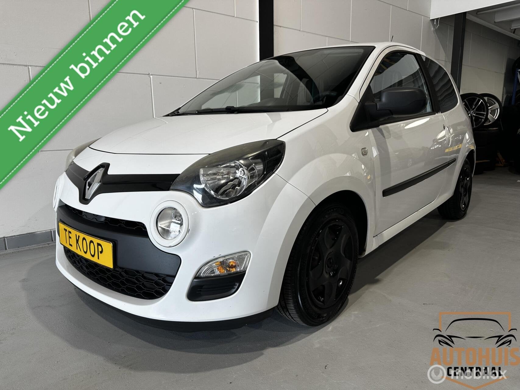 Renault Twingo 1.2 16V Parisienne*NwAPK*Airco*Elekramen, Voorwielaandrijving, Gebruikt, Zwart, 4 cilinders