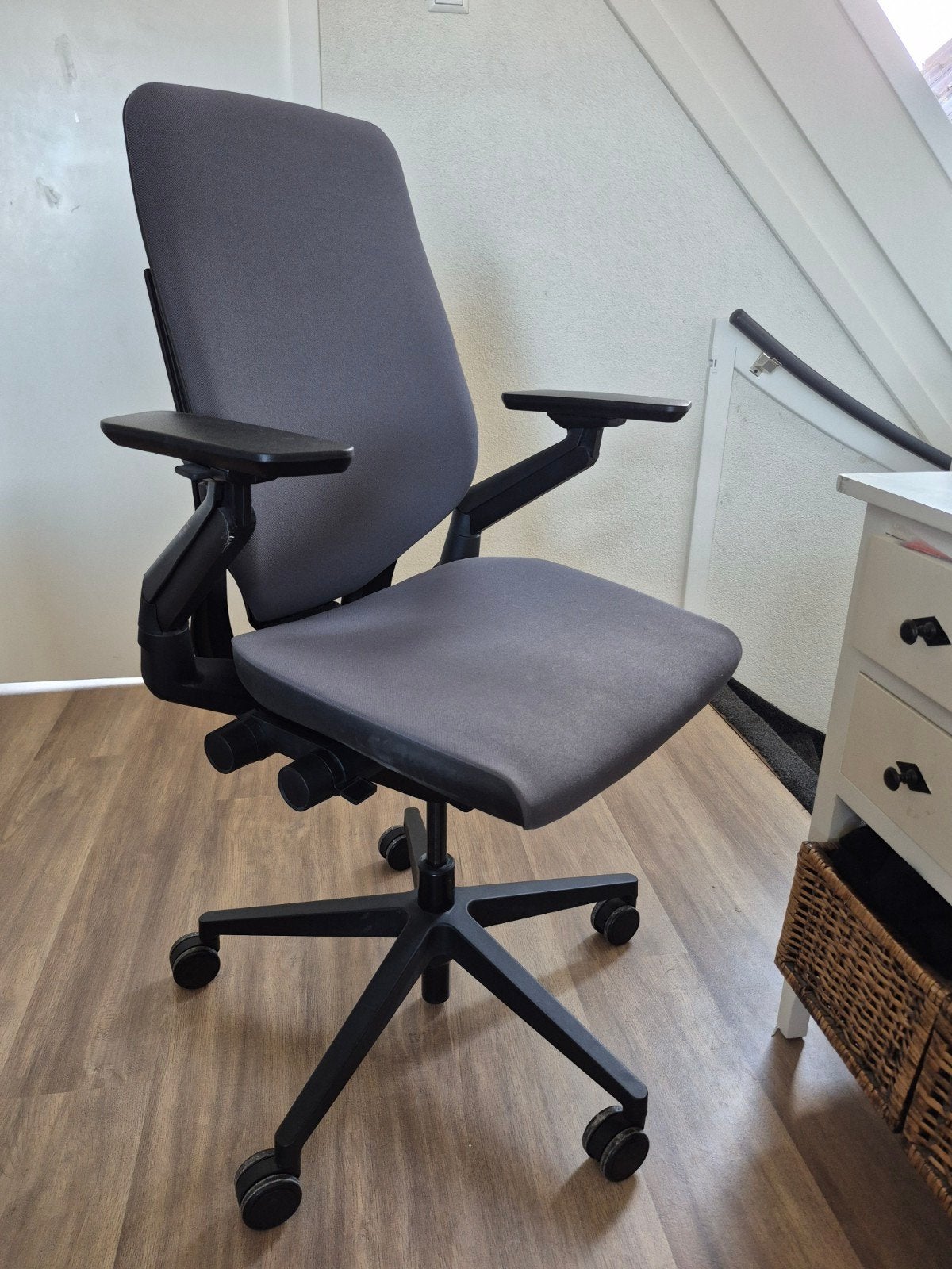 Steelcase Ergonomische Bureaustoel - Comfort & Design, Ophalen, Gebruikt, Grijs, Bureaustoel