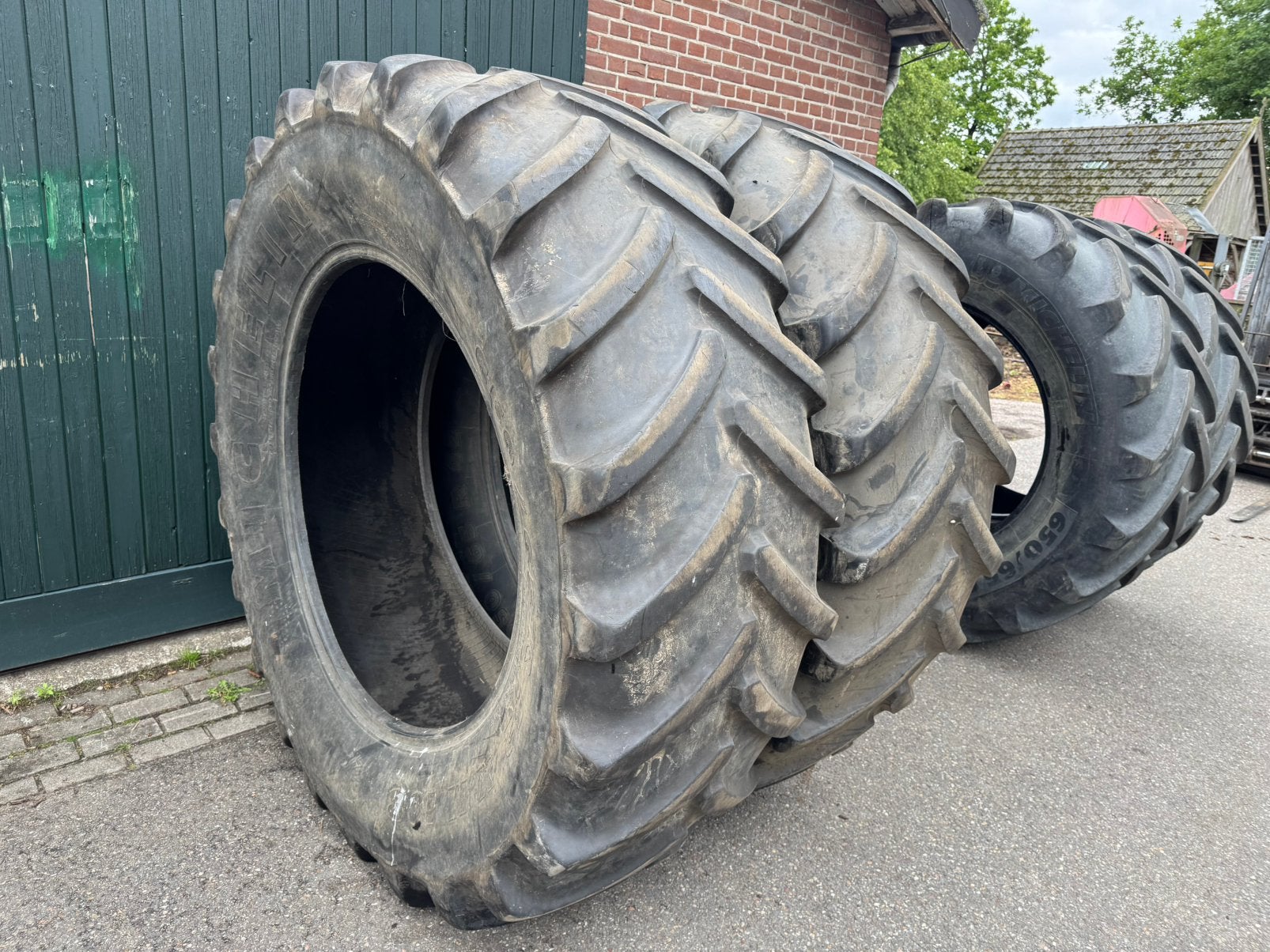Michelin XM108 650/65R42 banden 650 65 42, Ophalen