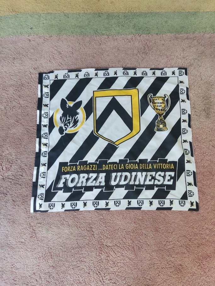 FORZA UDINESE DOEK, Ophalen of Verzenden, Zo goed als nieuw, Buitenlandse clubs, Vaantje of Sjaal