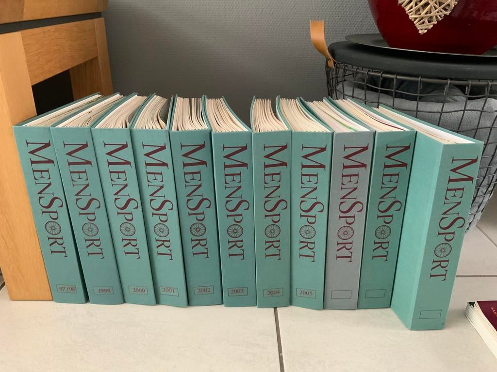 Mensport bladen / boeken / kaften / tijdschriften, Ophalen, Zo goed als nieuw, Balsport
