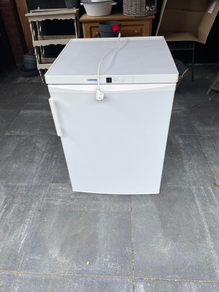 Tafelmodel koelkast Liebherr gratis, Witgoed en Apparatuur, Koelkasten en IJskasten, 100 tot 150 liter, Ophalen, Zonder vriesvak