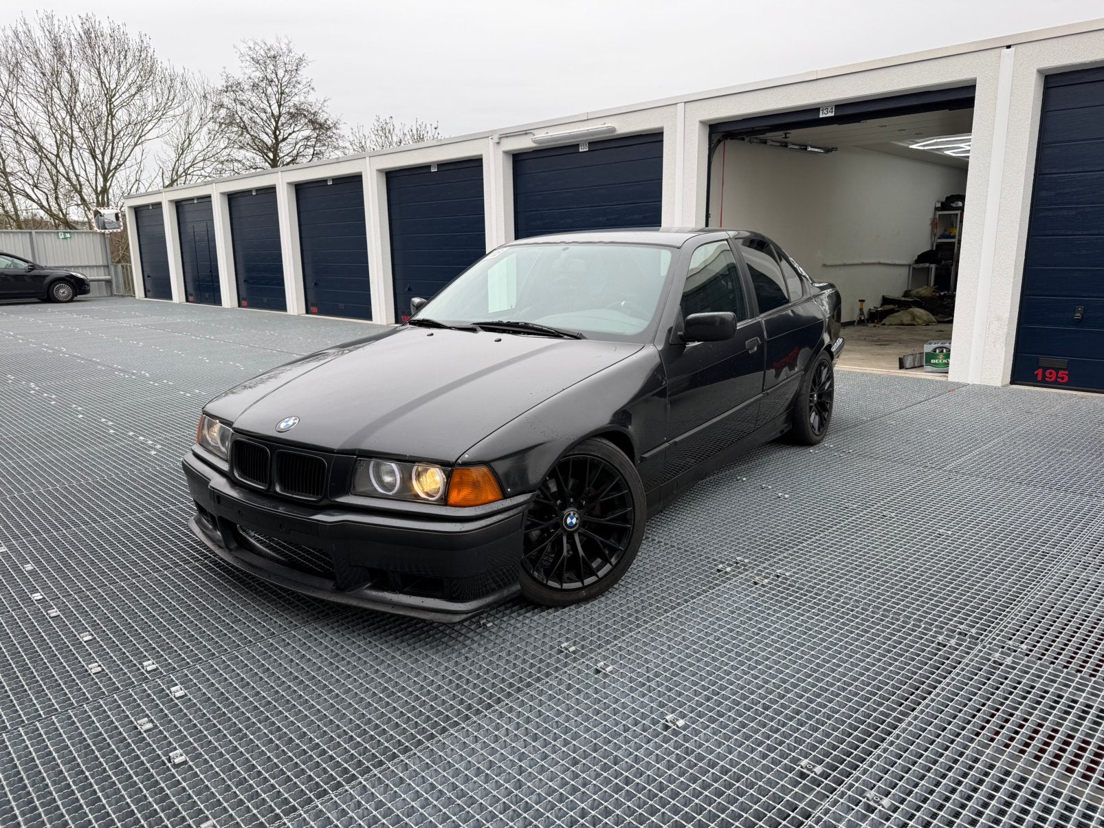 BMW E36 325i M50B25 Drift / Tracktool, 2500 cc, Achterwielaandrijving, Zwart, Handgeschakeld