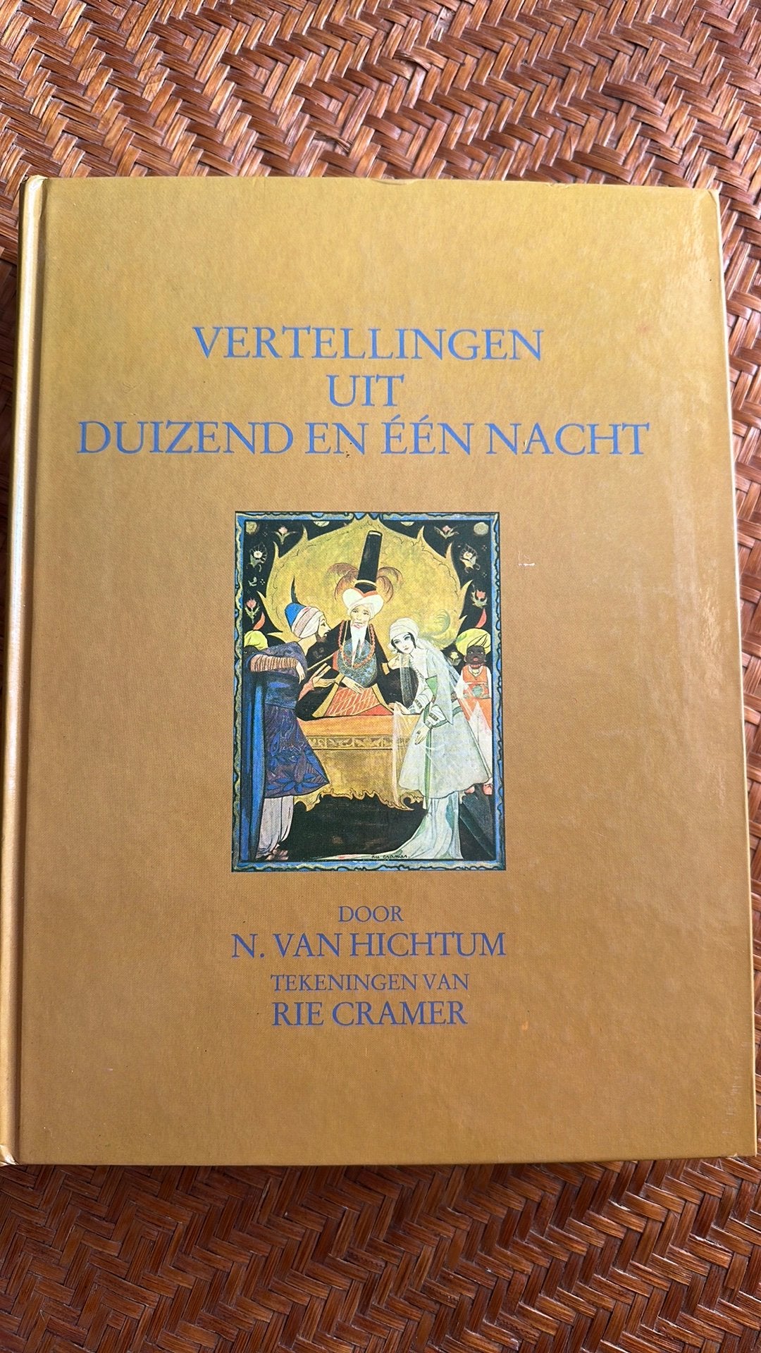 Vertellingen uit Duizend en één Nacht, Ophalen of Verzenden, Zo goed als nieuw