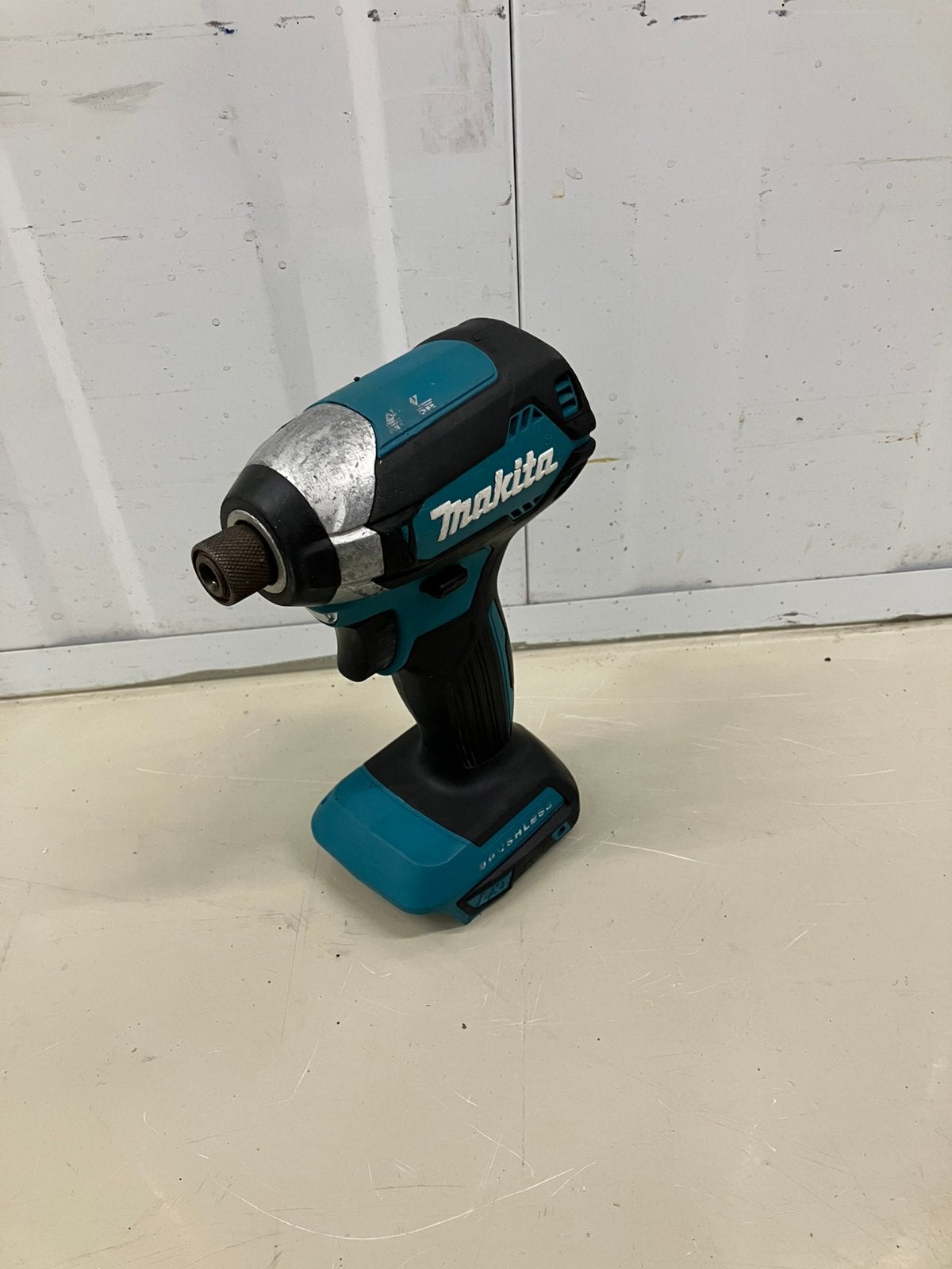 Makita 18v slagschroevendraaiers, Doe-het-zelf en Verbouw, Gereedschap | Boormachines, Ophalen of Verzenden, Zo goed als nieuw
