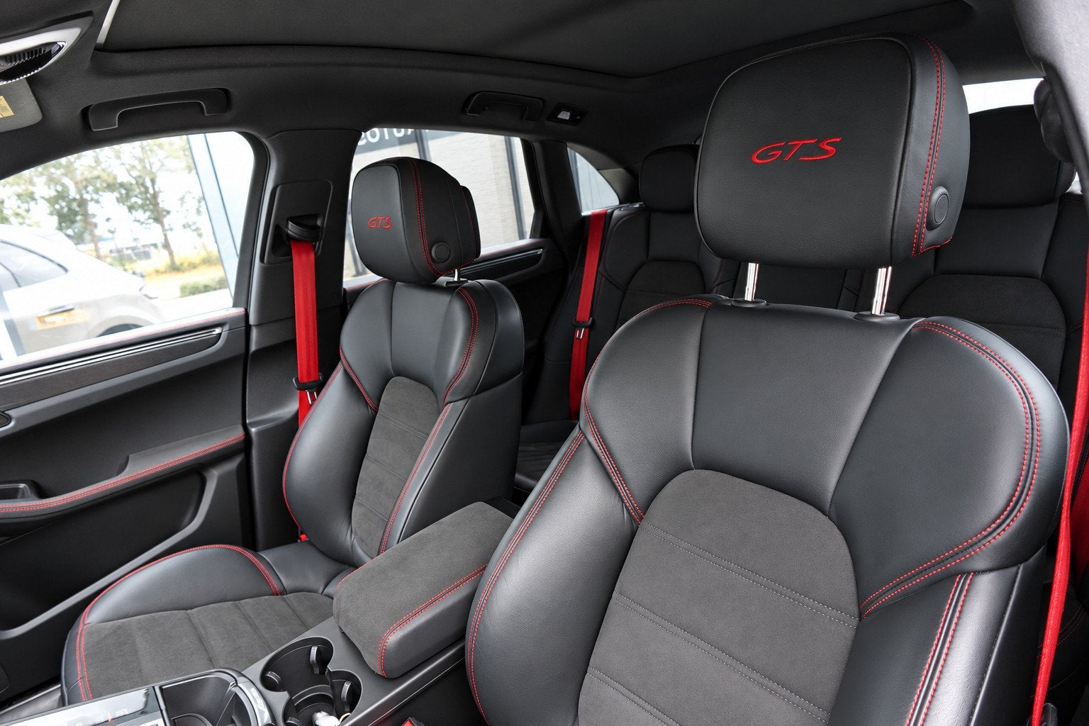 Foto 5 van Porsche Macan 2.9 GTS PANO SPORT CHRONO BOSE