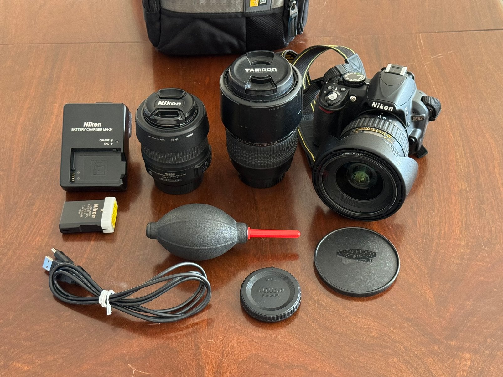 Nikon D3100 met 3 lenzen en camerarugzak, los of samen, 14 megapixels, Spiegelreflex, Ingebouwde flitser, Ophalen of Verzenden