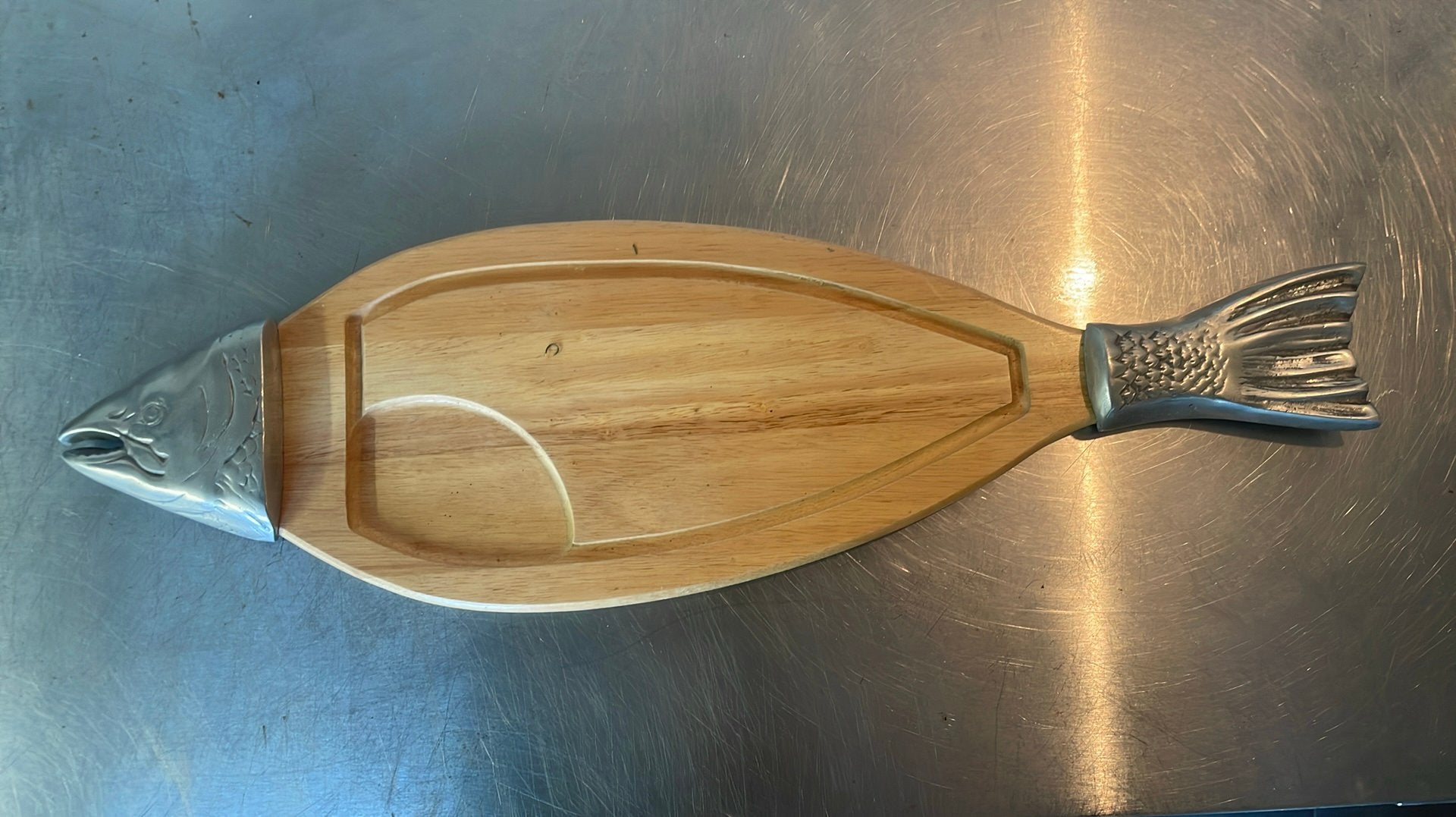 Houten snij- of serveerplank in visvorm, Gebruikt, Hout, Snij-/serveerplank, Ophalen of Verzenden