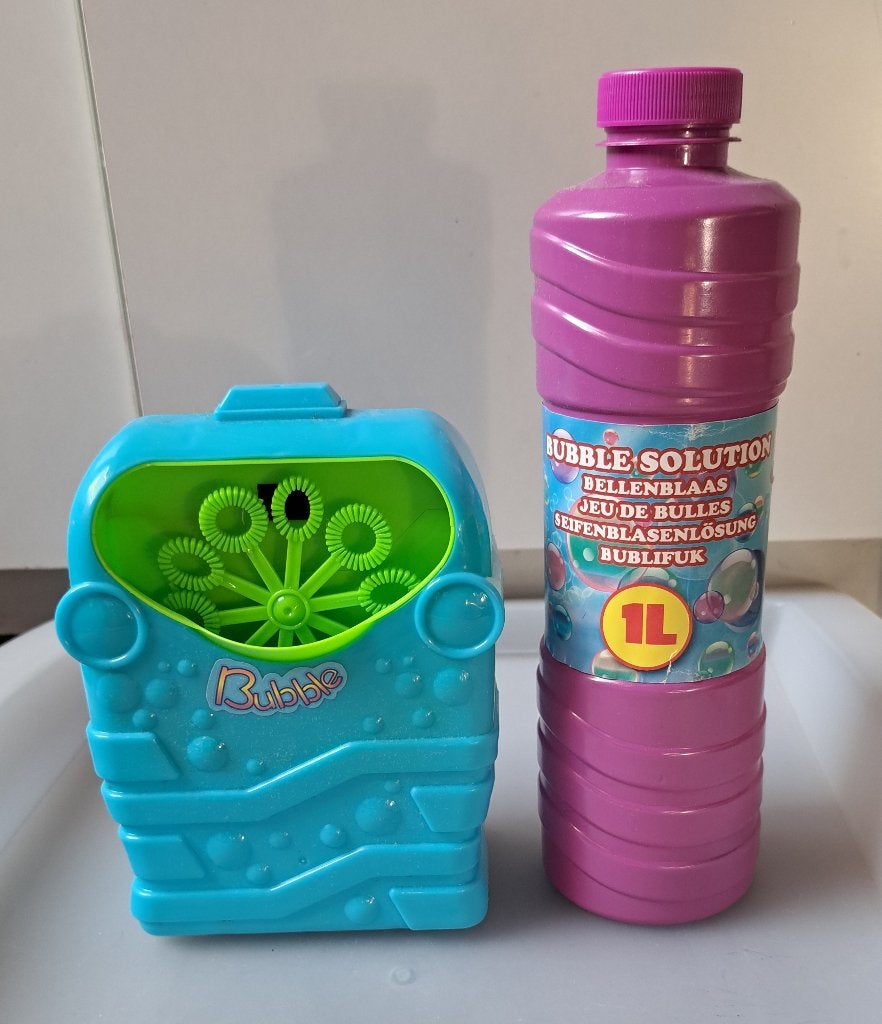 Bellenblaasapparaat met bellenblaasvloeistof (1 liter), Ophalen, Zo goed als nieuw