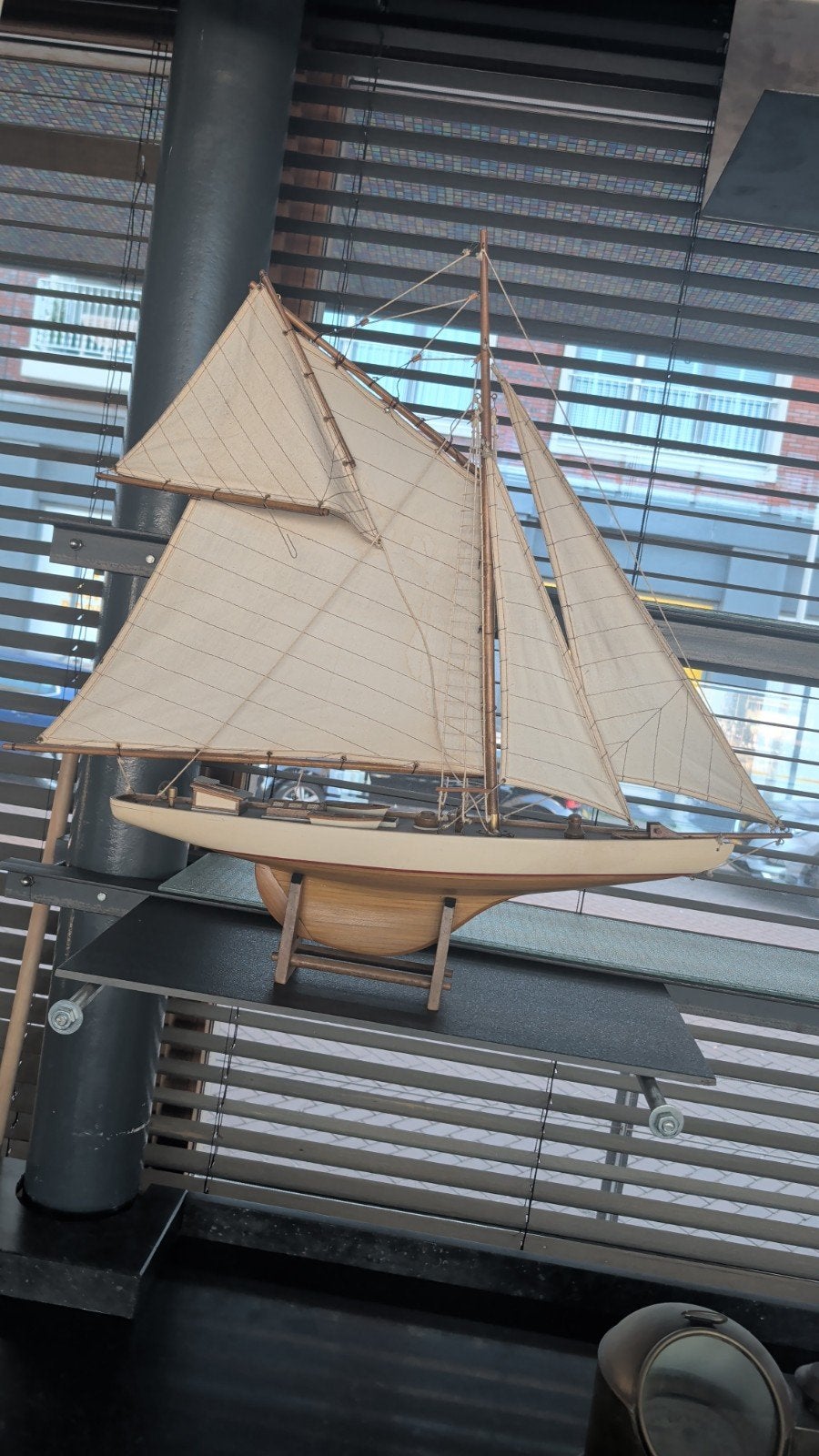 Gedetailleerd model van een klassieke zeilboot, Ophalen, Zo goed als nieuw, Groter dan 1:32, Overige merken
