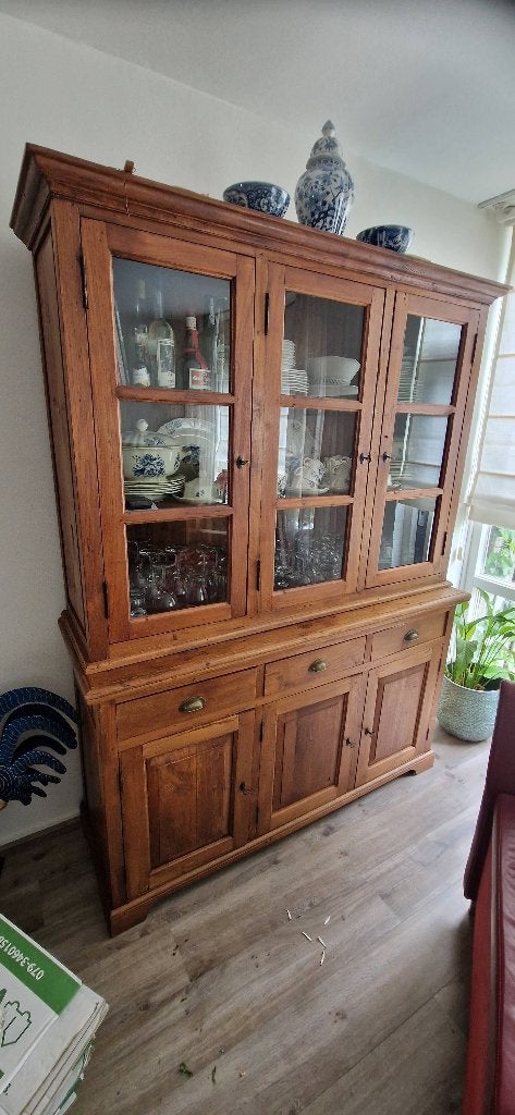 Vitrinekast, Ophalen, Met deur(en), Glas, 150 tot 200 cm