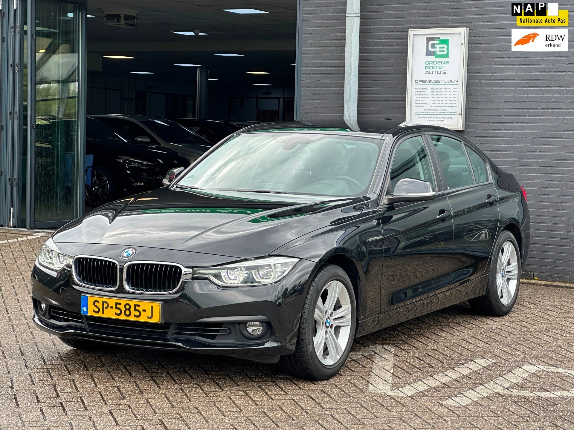BMW 3-serie 318i/2E EIG/XENON/DEALERONDERHOUDEN/NL-AUTO NAP!, Automaat, Gebruikt, Euro 6, Zwart