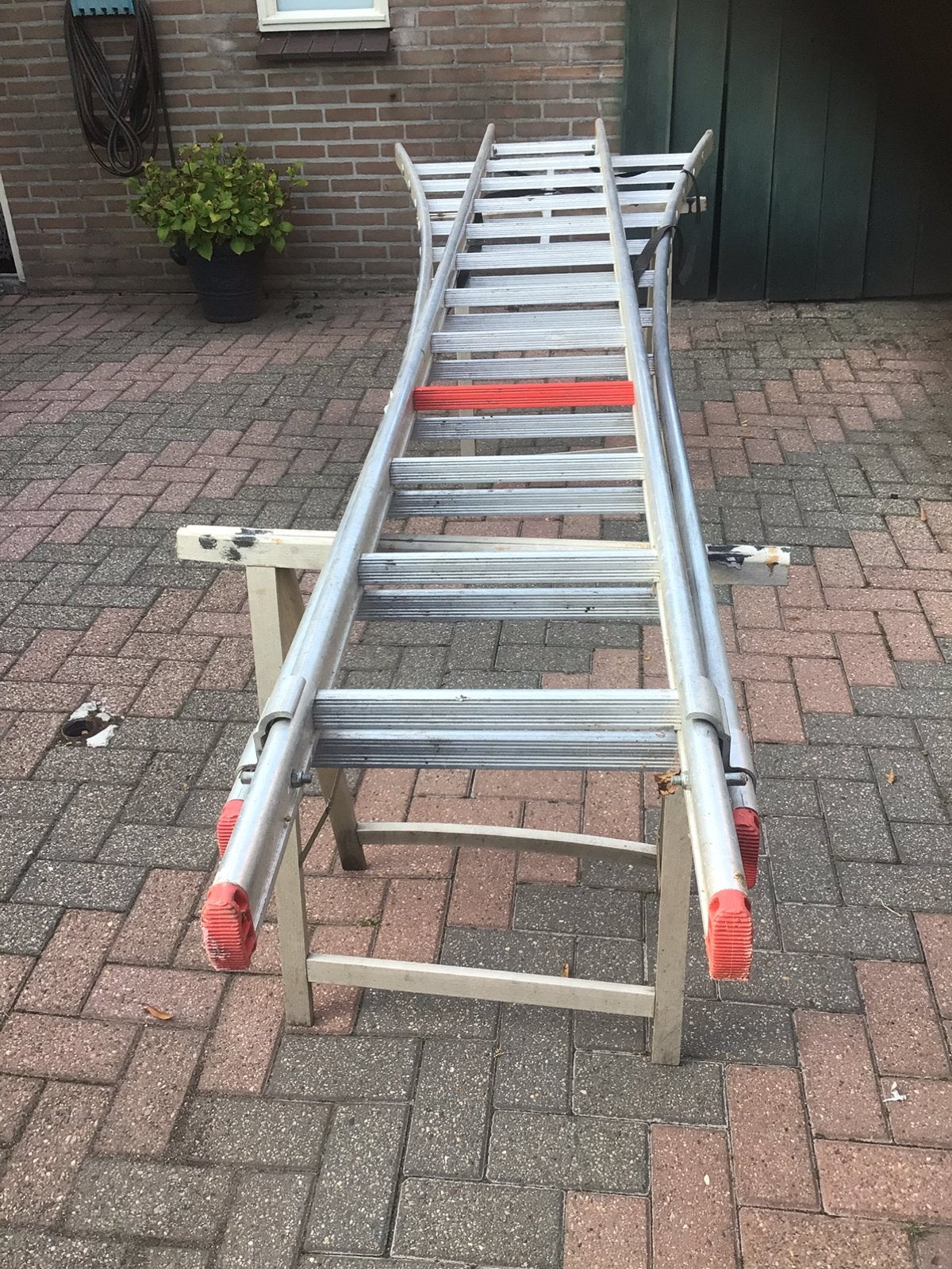 Altrex Rocky 2x12 sporten., Ophalen, Zo goed als nieuw, 4 meter of meer