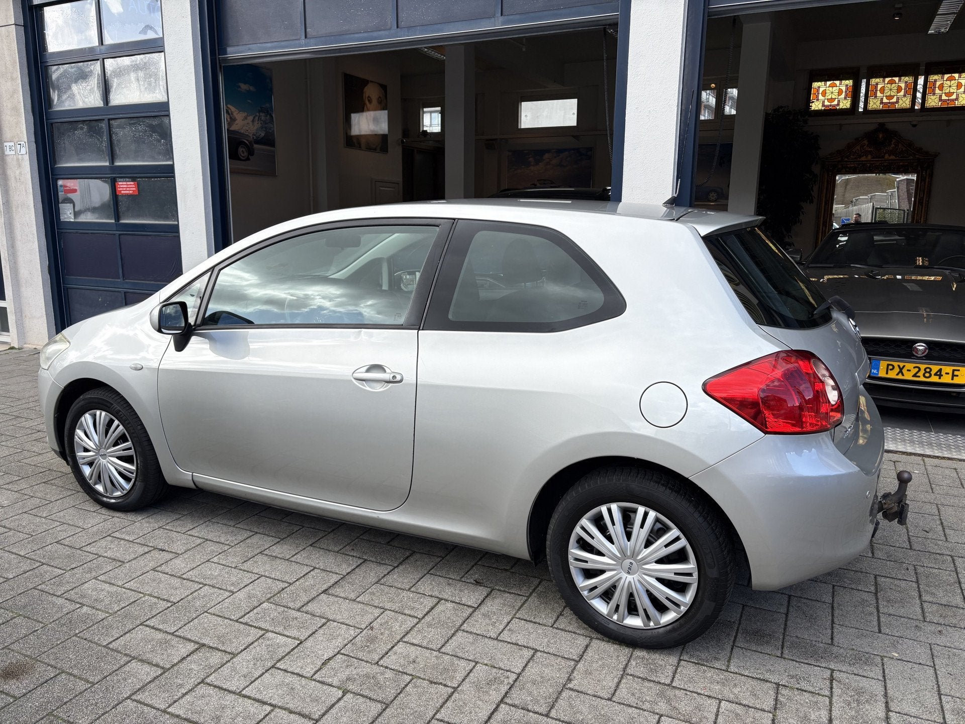 Toyota Auris 1.6-16V Sol AUTOMAAT/AIRCO (bj 2007), 450 kg, Gebruikt, 4 cilinders, 1240 kg