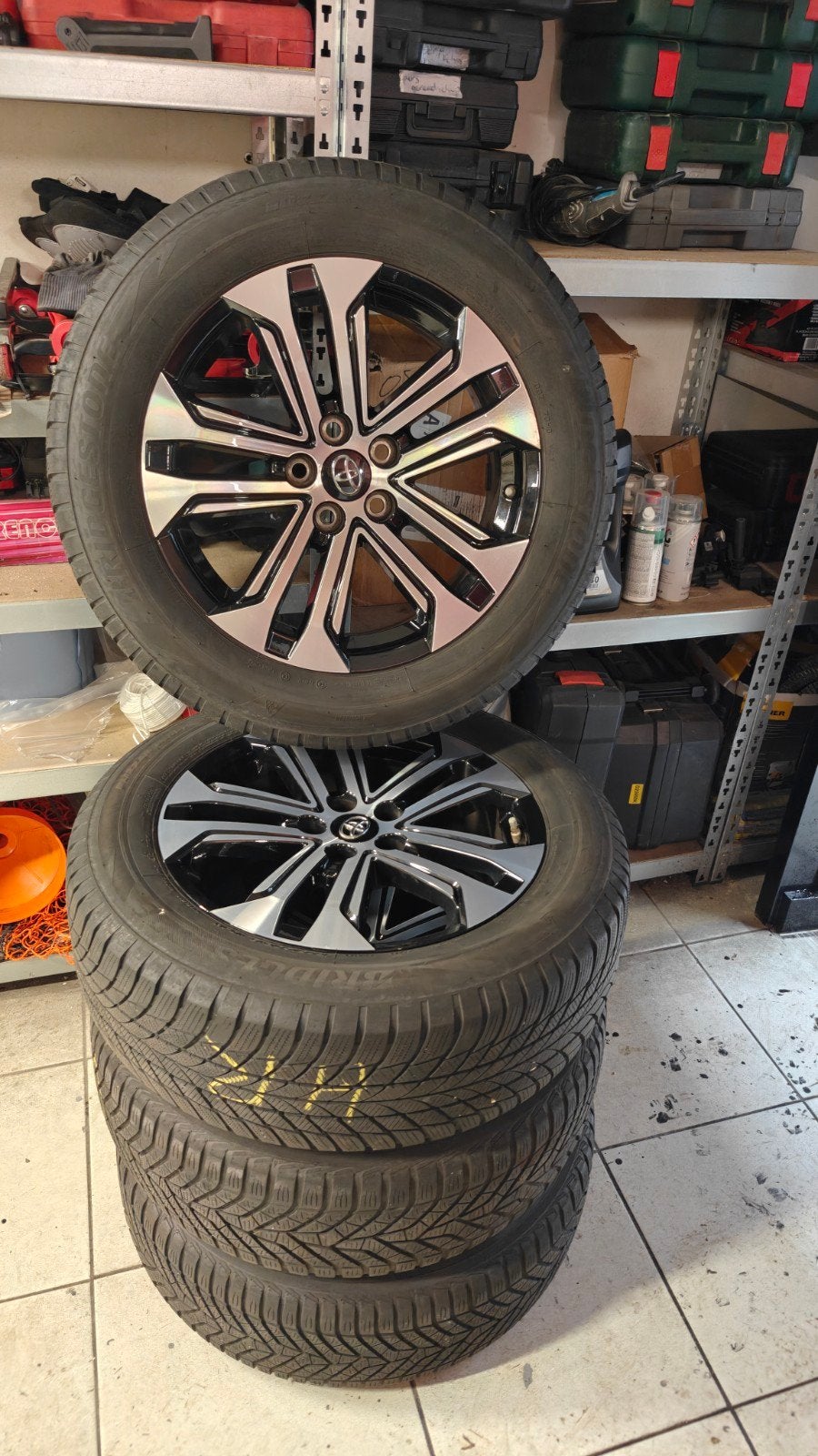te koop originele toyota RAV-4 18 inch winterset, Auto-onderdelen, Ophalen, 18 inch, Banden en Velgen, Nieuw