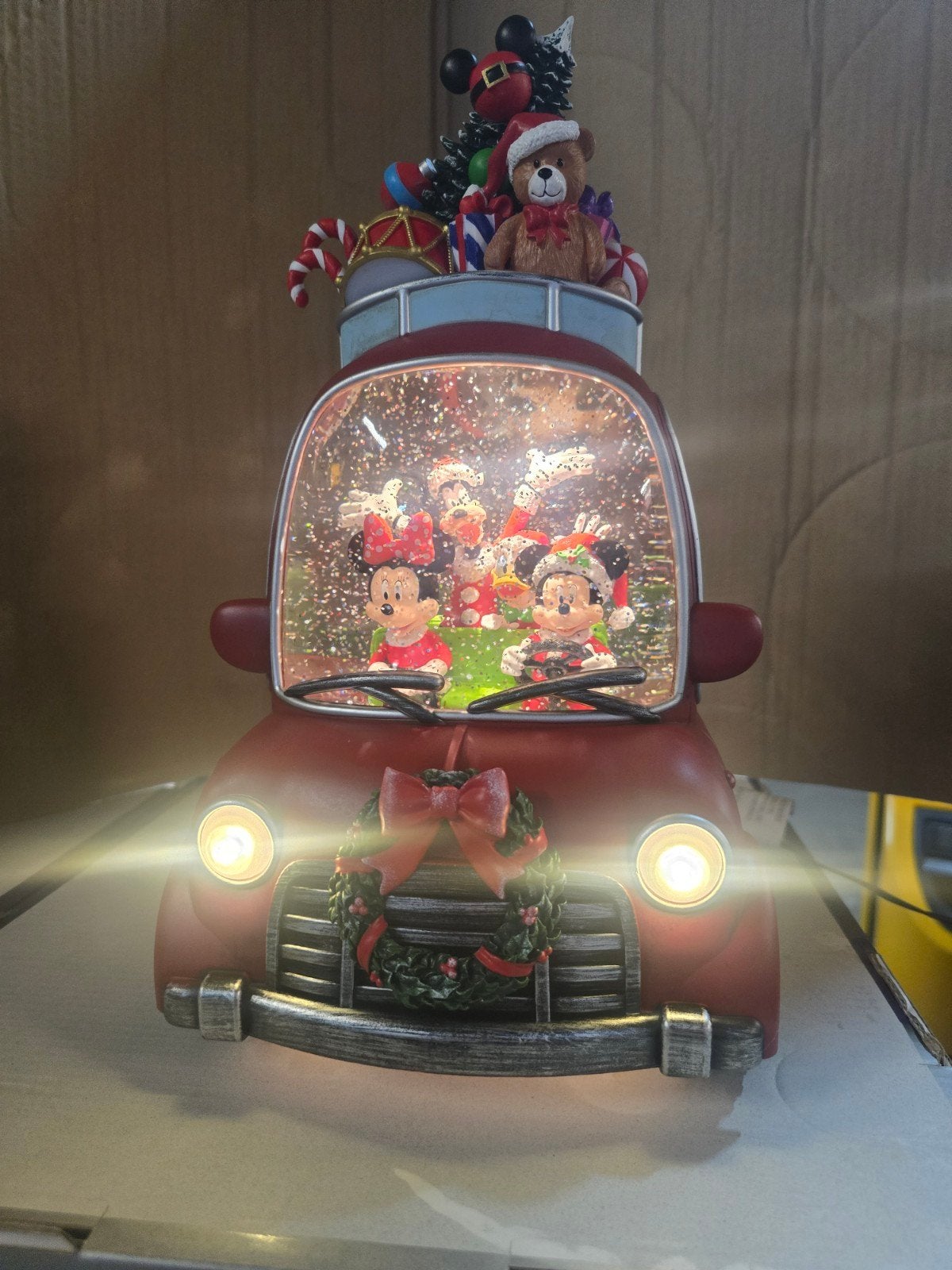 Disney auto lantaarn, Verzamelen, Disney, Ophalen of Verzenden, Overige figuren, Nieuw, Beeldje of Figuurtje