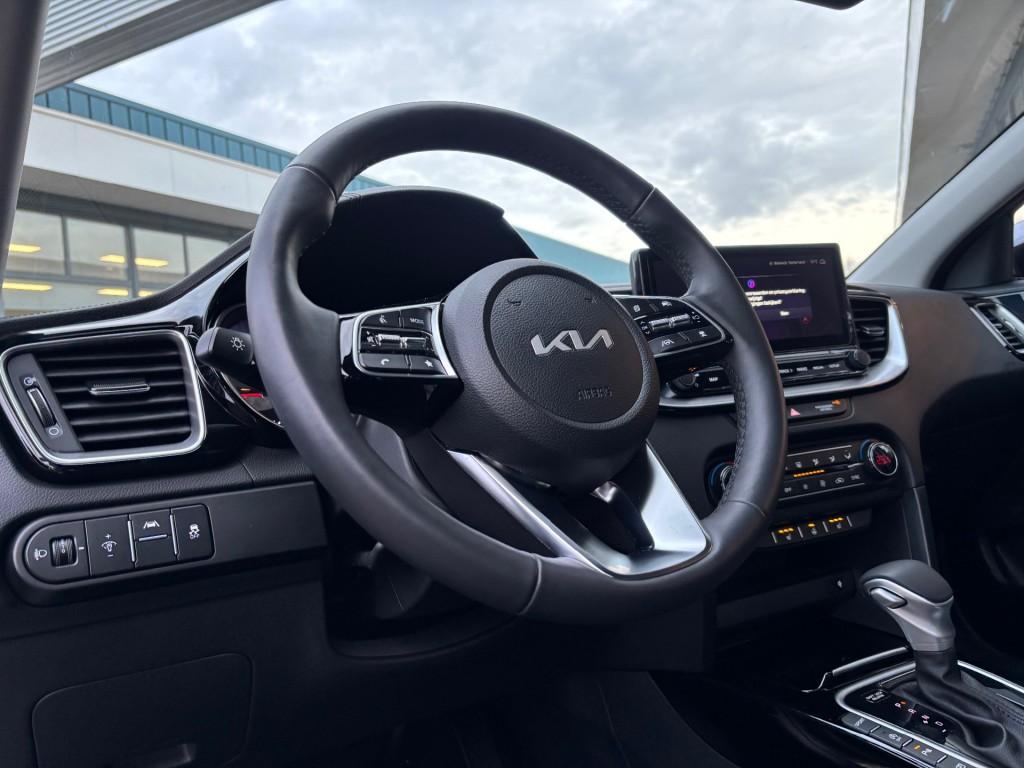 Kia CEED 1.5 T-GDI AUTOMAAT DYNAMICLINE NAVI PDC WINTERPACK., Automaat, Gebruikt, 4 cilinders, Met garantie (alle)