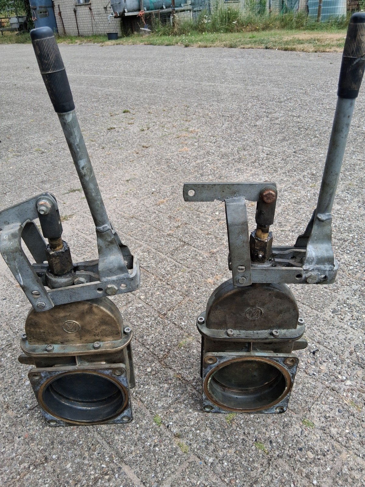 2 stuks afsluiter 6"  +  1 afsluiter 4", Ophalen of Verzenden