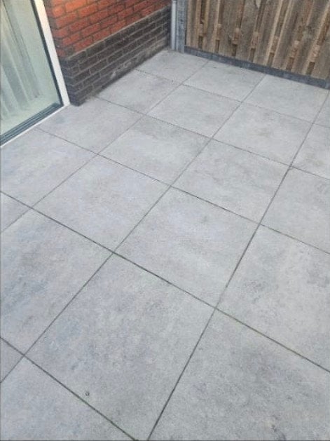 7 grijze betontegels 60x60x4 cm - mogen weg voor €35, Ophalen, Gebruikt, Minder dan 5 m², Beton
