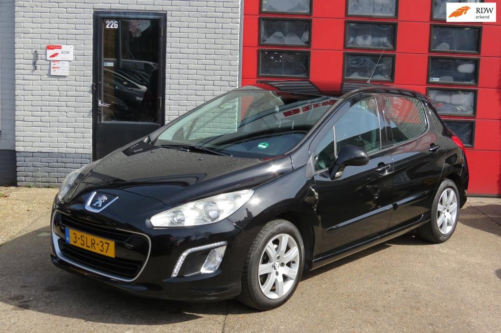 Peugeot 308 1.6 VTi Active 5 Deurs , Nieuwe APK , AIRCO, Voorwielaandrijving, Euro 5, Gebruikt, Zwart