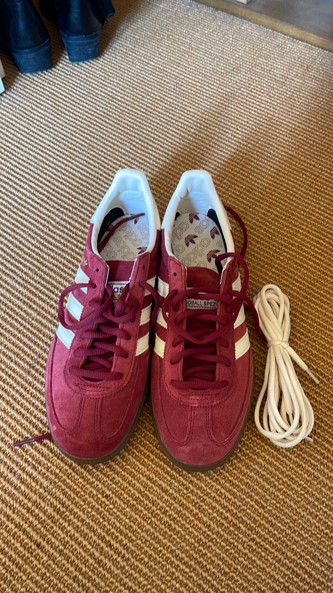 Adidas Spezial sneakers, Verzenden, Nieuw, Sneakers of Gympen, Rood