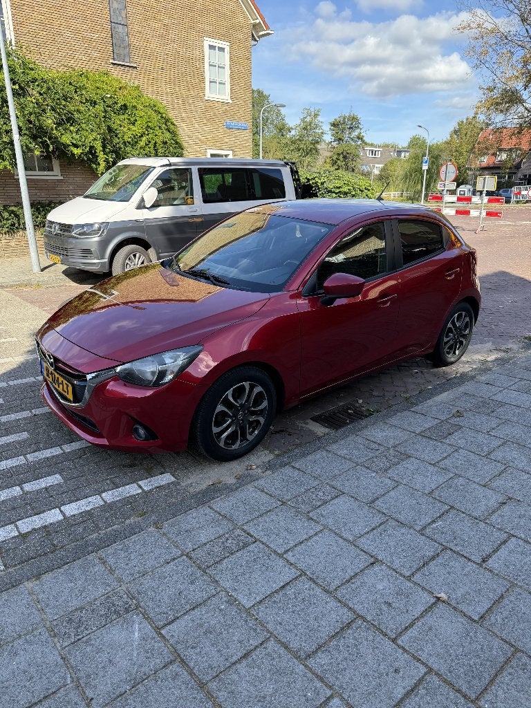 Mazda 2 | Juli 2016 | 76.110 km | APK t/m november 2027, Voorwielaandrijving, Dealer onderhouden, Stof, 4 cilinders