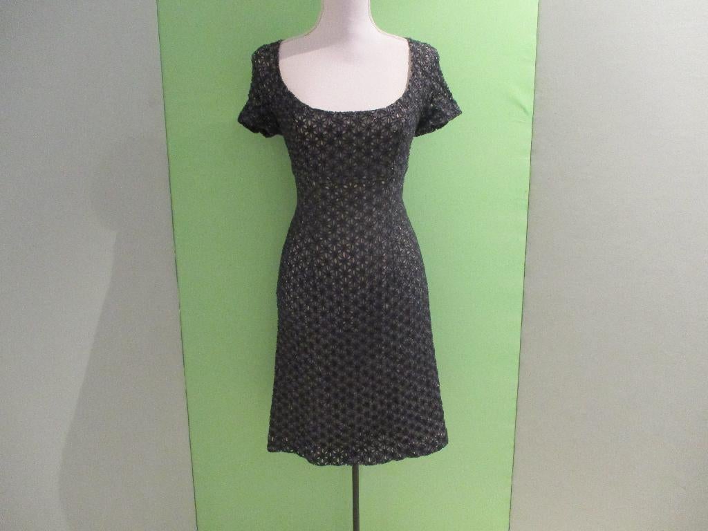 Iryna Ballantyne jurk maat S (haute couture avec amour)., Kleding | Dames, Jurken, Zo goed als nieuw, Maat 36 (S), Onder de knie