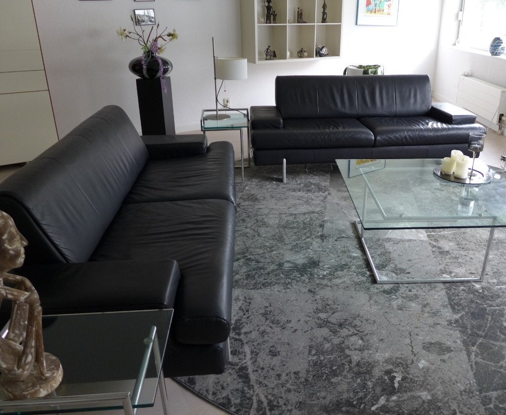 2 Rolf Benz 2.5-zitsbanken Zwart leder (prijs is per stuk), Ophalen, Modern design, Gebruikt, Overige maten