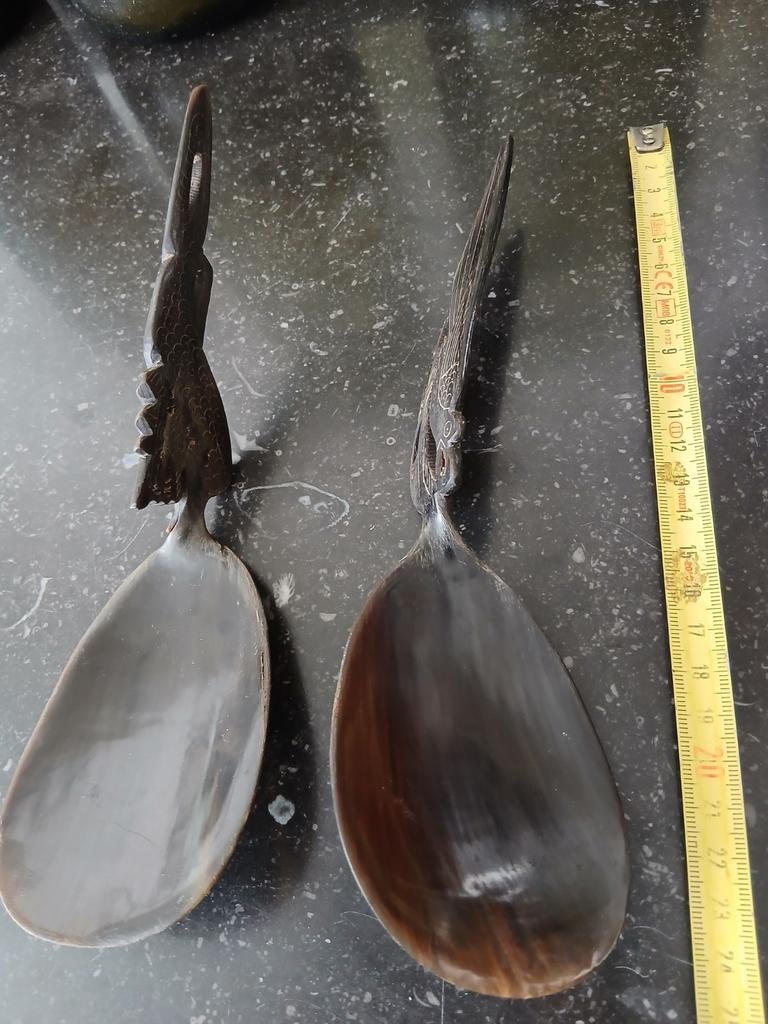 2 Oude Buffelhoorn Rijstlepels - Handgesneden Decoratie, Antiek en Kunst, Ophalen of Verzenden