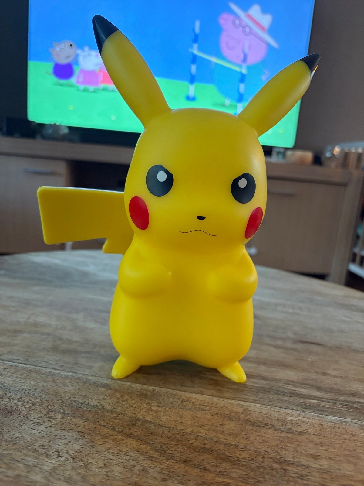 Pikachu lamp op batterijen - Leuk voor de kinderkamer!, Ophalen, Zo goed als nieuw