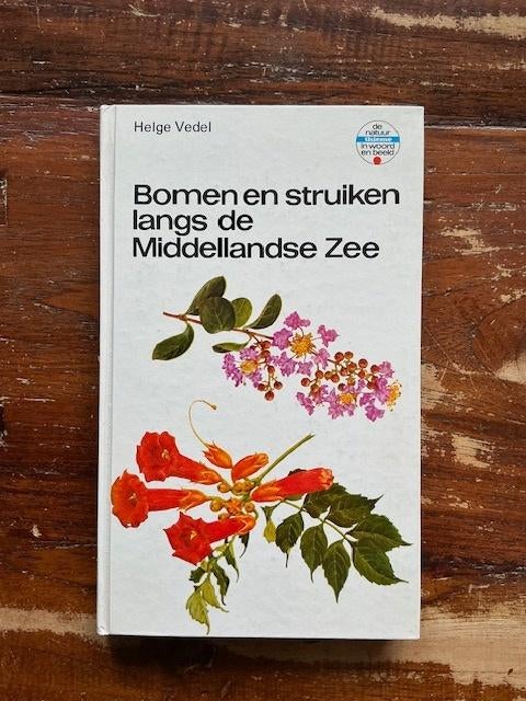 Bomen en struiken langs de Middellandse Zee, Boeken, Natuur, Ophalen of Verzenden, Gelezen, Bloemen, Planten en Bomen