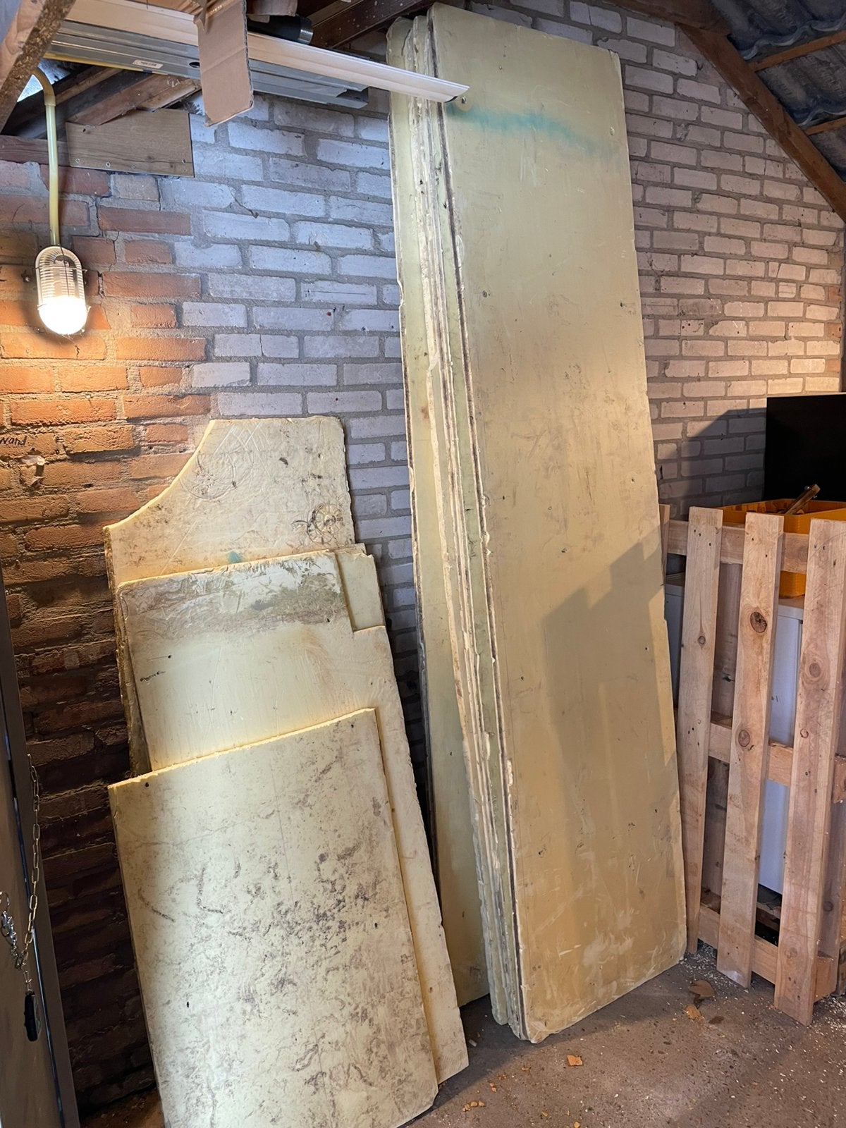 GRATIS: Pirr isolatie, Doe-het-zelf en Verbouw, Isolatie en Afdichting, Overige materialen, Zo goed als nieuw, Minder dan 5 m²