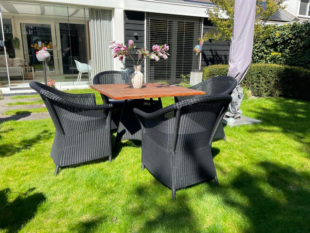 Borek tuinset met teakhouten tafel en 4 zwarte stoelen, Tuin en Terras, Tuinsets en Loungesets, Ophalen, 4 zitplaatsen, Eettafel