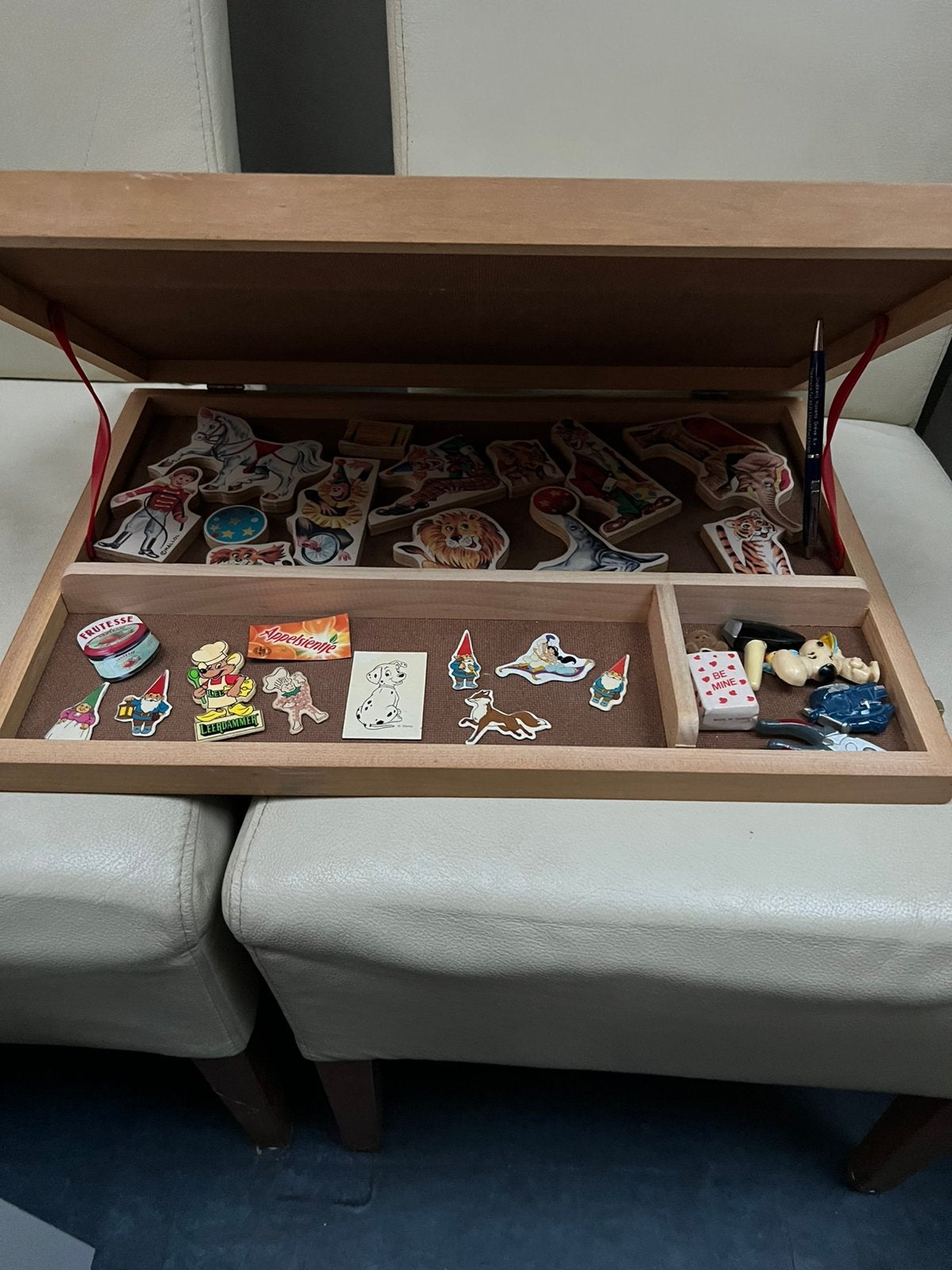DISNEY Vintage Magnetisch Toverbord Schoolbord + 30 magneten, Ophalen of Verzenden, Gebruikt, Overige typen