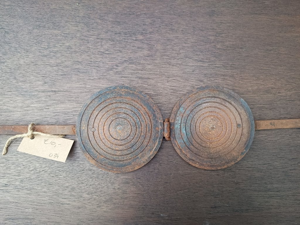 Oud wafelijzer / wafeltang / kniepertjestang, Verzenden