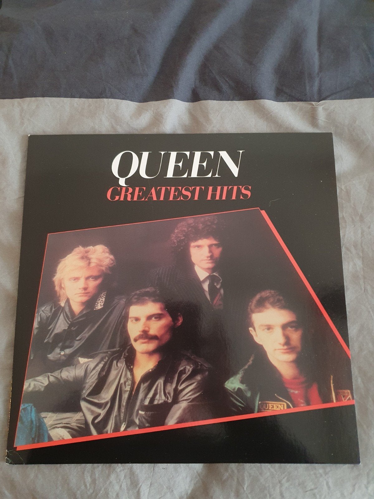 Queen LP - Greatest hits ROOD VINYL, Cd's en Dvd's, Vinyl | Rock, Ophalen of Verzenden, Zo goed als nieuw, 12 inch, Poprock