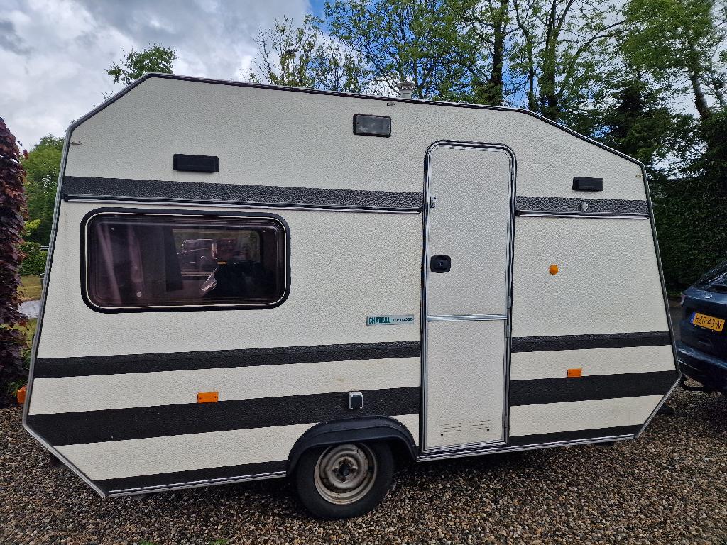 Caravan chateau cougar 38, Caravans en Kamperen, Caravans, Particulier, Tot en met 4, Standaardzit, Chateau