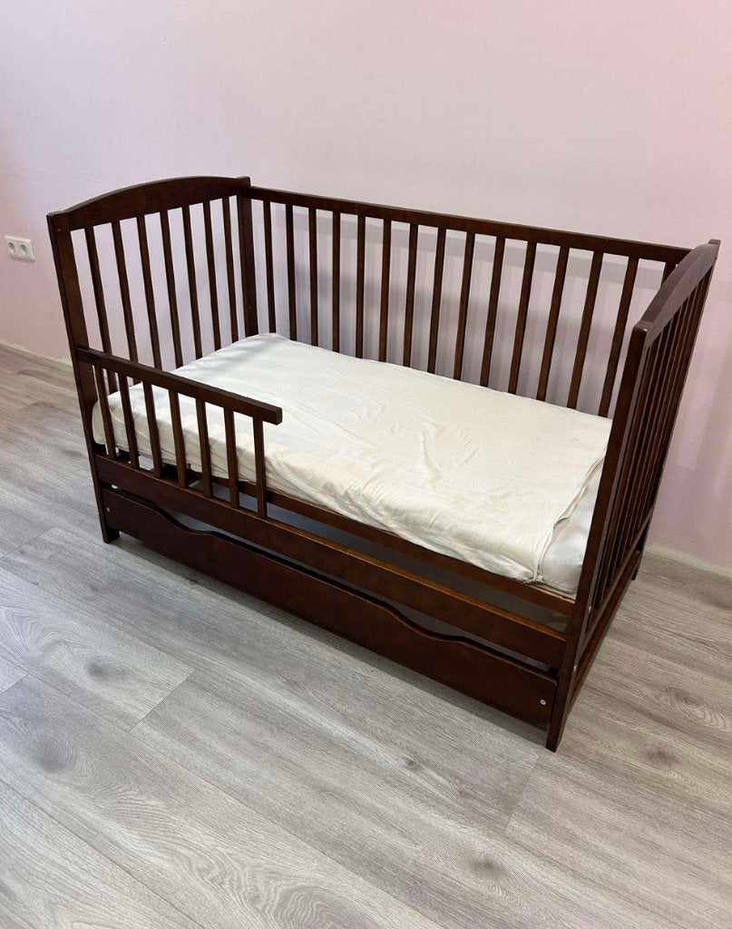 Houten kinderbedje, Kinderen en Baby's, Ophalen, Gebruikt, Minder dan 140 cm, Matras