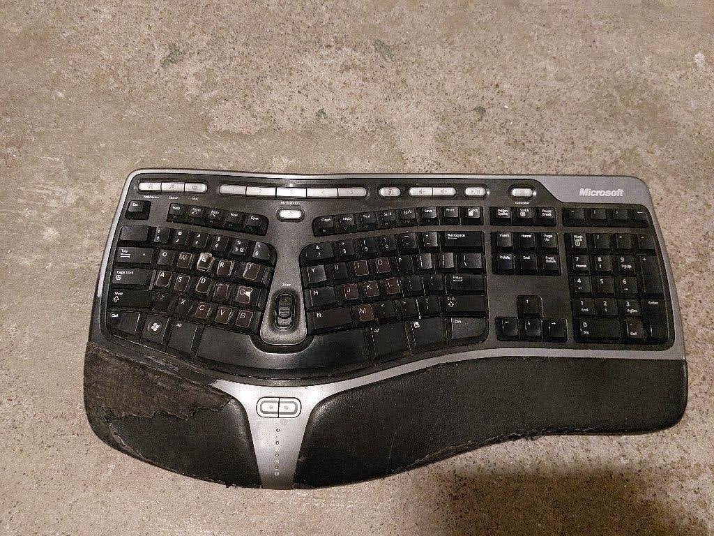 Ergonomisch toetsenbord, Computers en Software, Toetsenborden, Ophalen, Gebruikt, Ergonomisch, Microsoft Natural Ergonomic Keyboard 4000