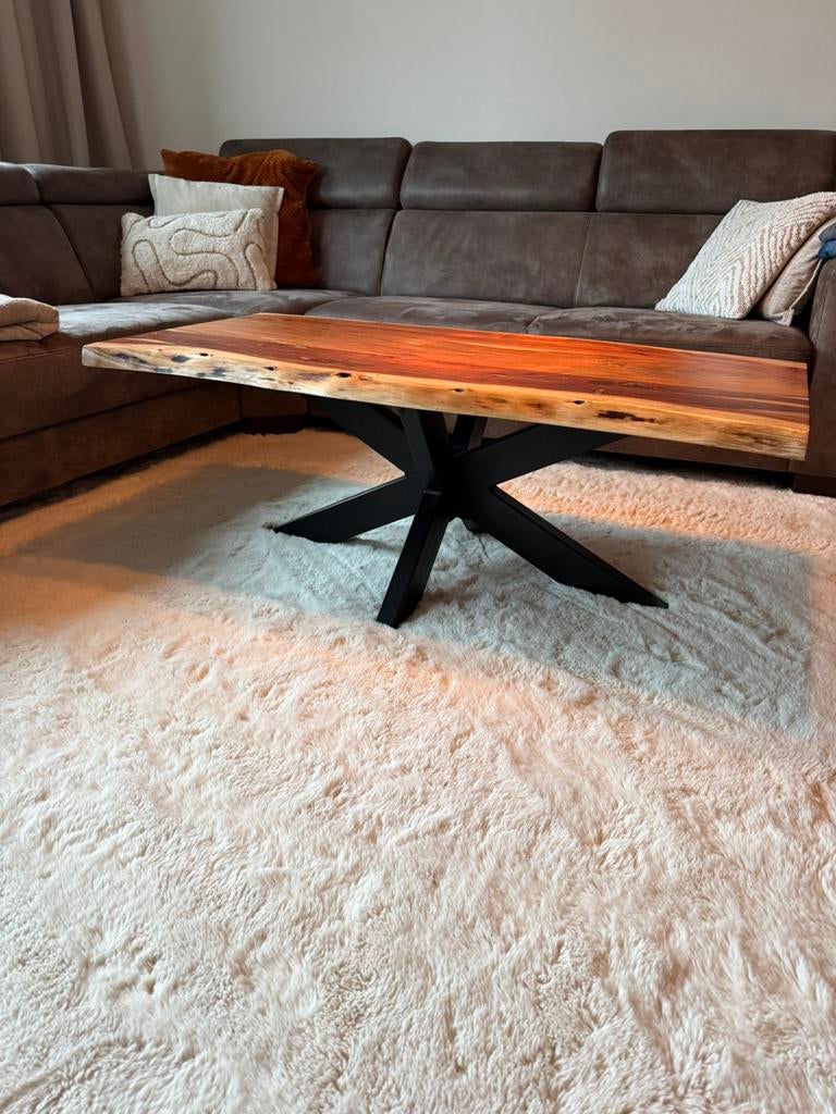 Boomstam salontafel Live Edge | 120 cm, Ophalen, 100 tot 150 cm, 50 tot 100 cm, Zo goed als nieuw