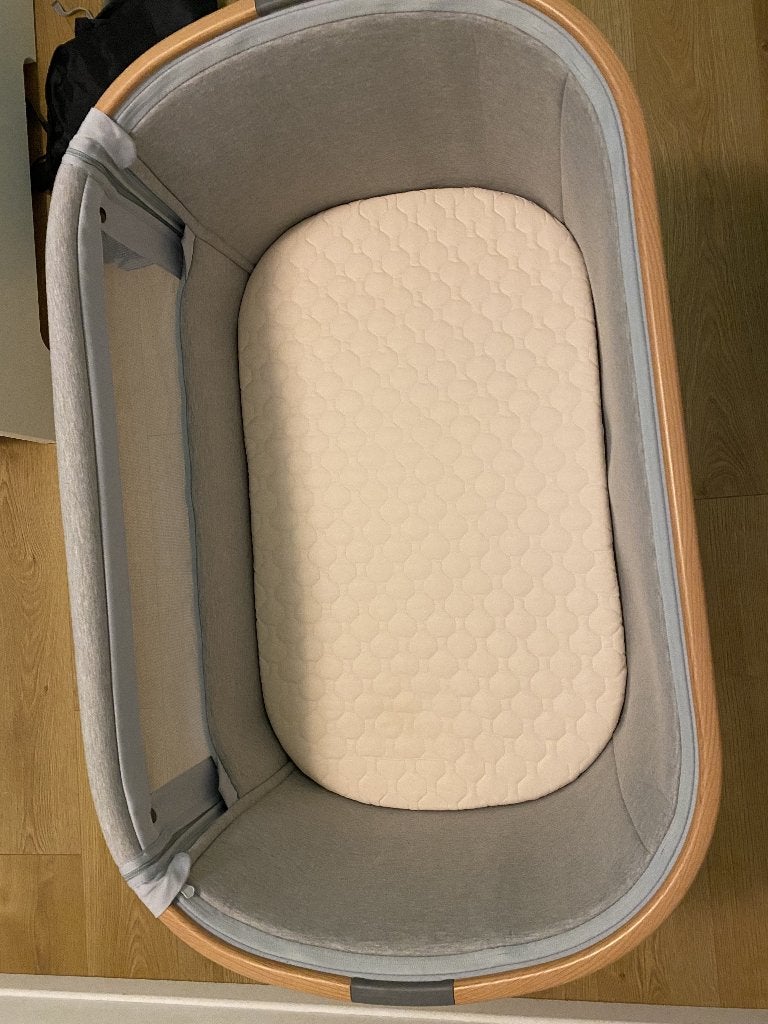 Foto 3 van Maxi-Cosi Iora Co-Sleeper - Essential Grey 100 €