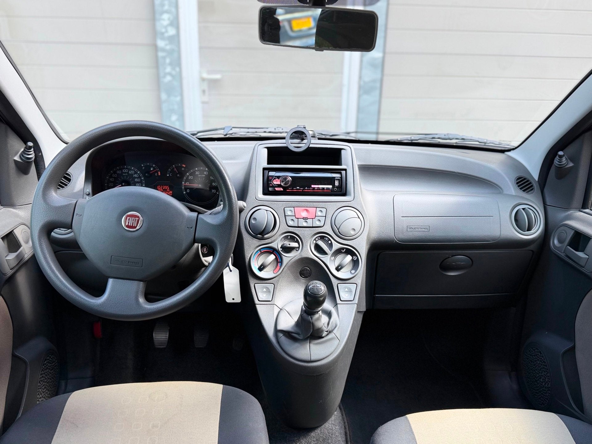 Fiat Panda 1.2|NAP|AIRCO|NIEUWEAPK+BEURT|LAGE KMSTAND!, Auto's, Voorwielaandrijving, Stof, Gebruikt, Zwart